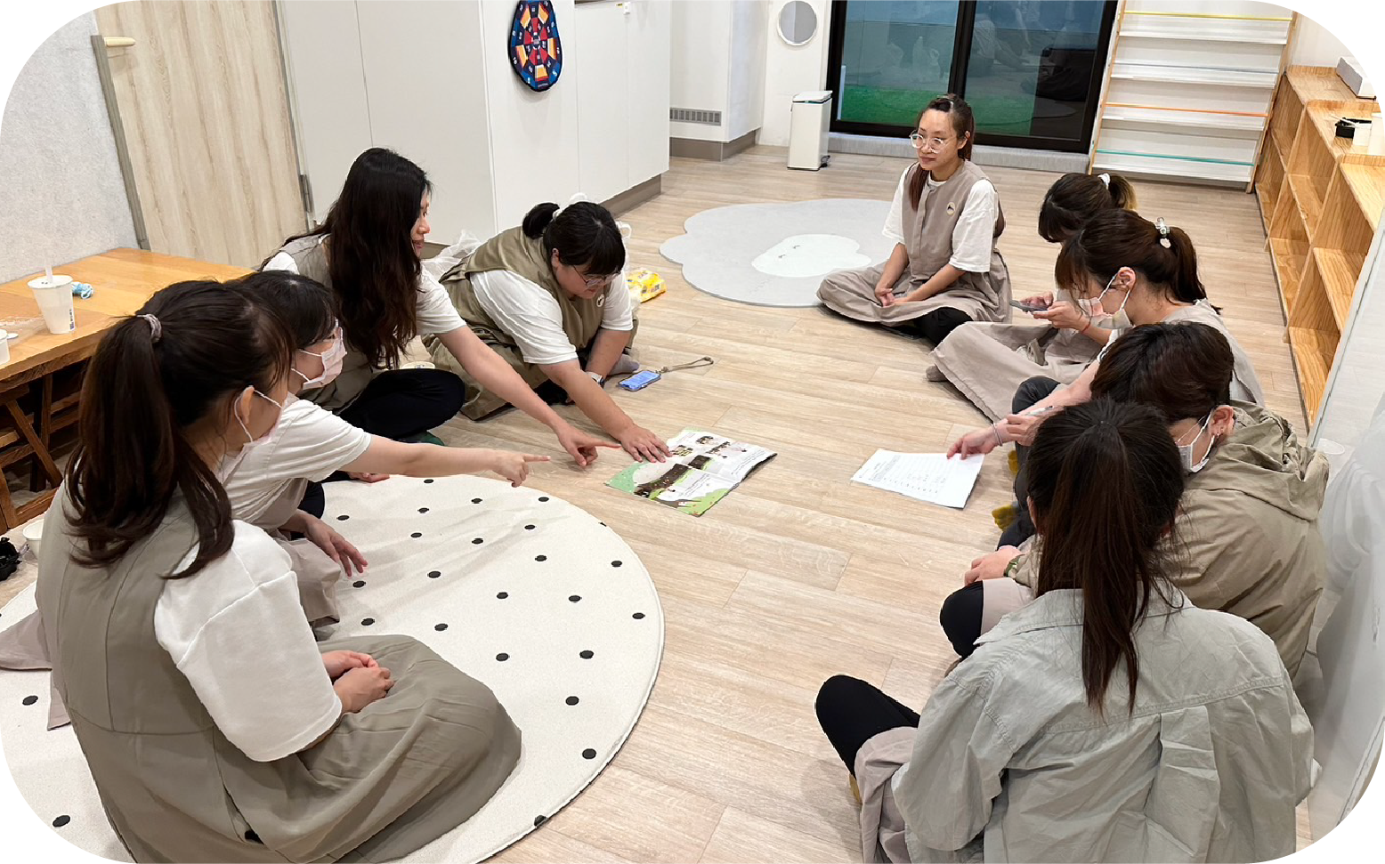 中心回饋週會 情境圖